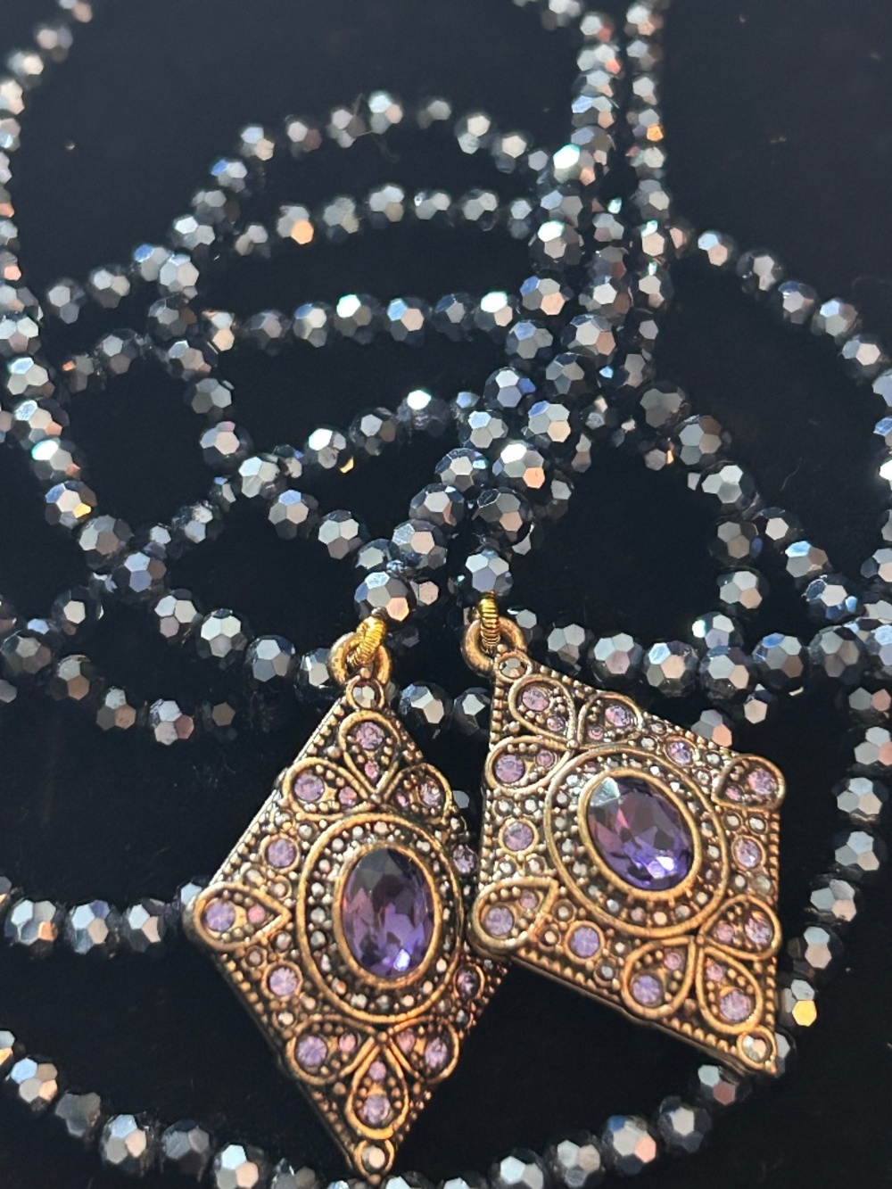 Gorgeous Heidi Daus Crystal Lariat Beaded Necklace Purple and Gold